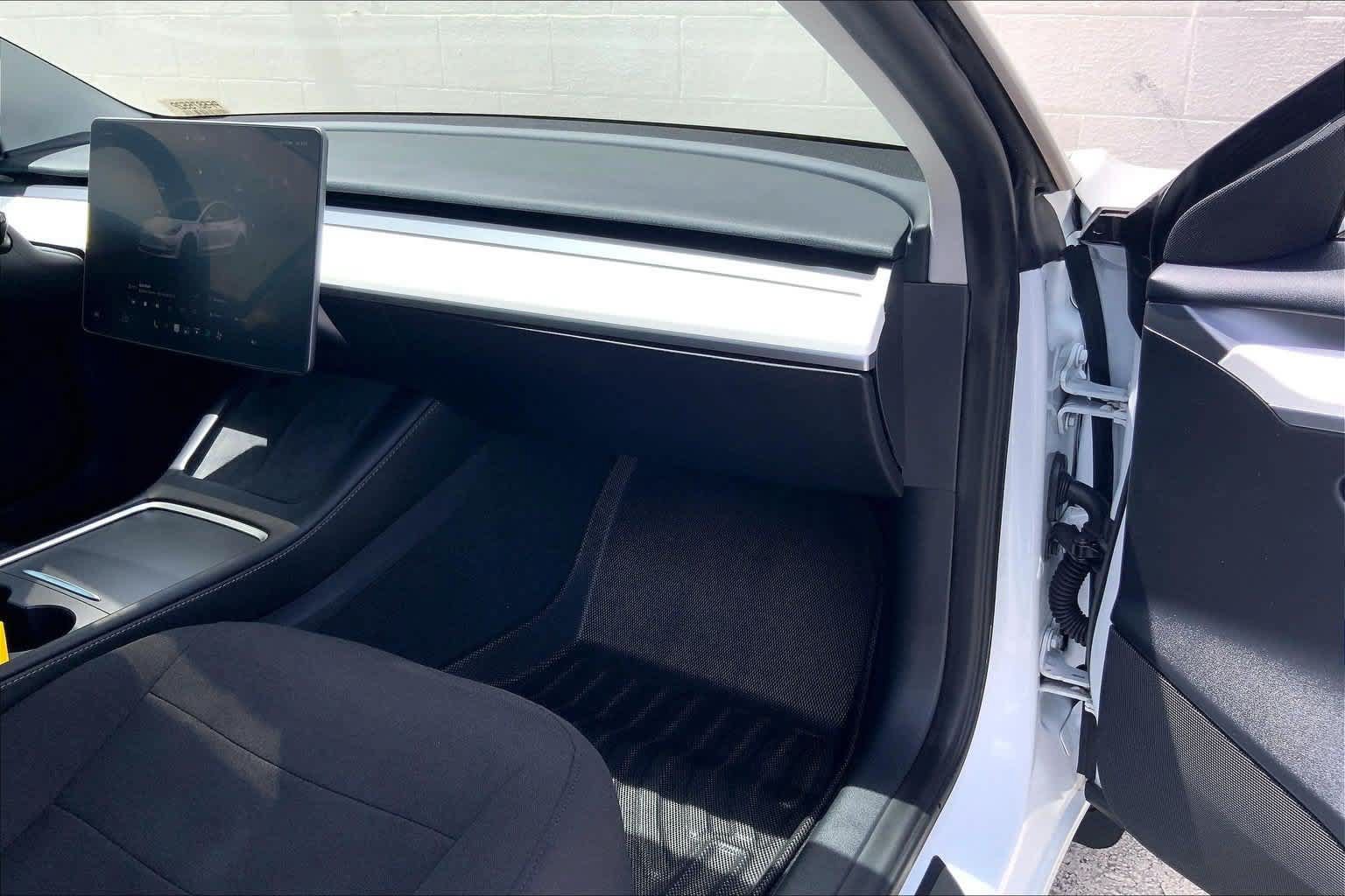 Used 2023 Tesla Model 3 Performance AWD/4WD image 23