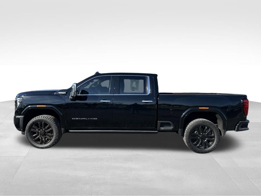 Used 2025 GMC Sierra 2500 Denali Ultimate image 12