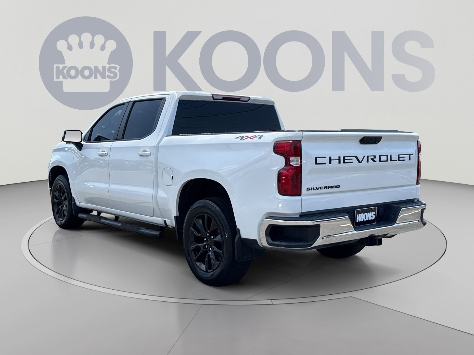 Used 2023 Chevrolet Silverado 1500 LT AWD/4WD image 4