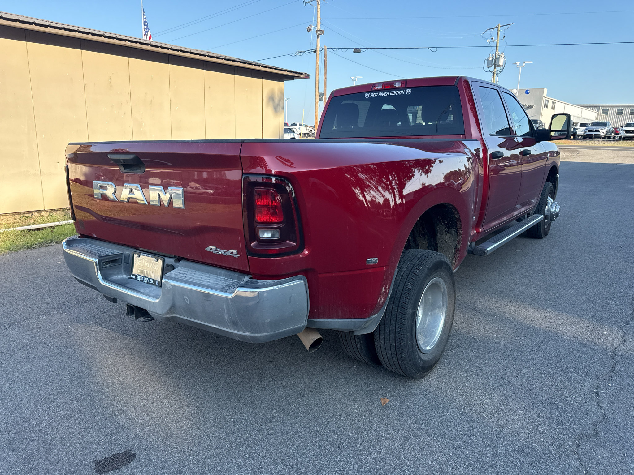 Used 2026 RAM 3500 Tradesman w/ Chrome Appearance Group A AWD/4WD image 3
