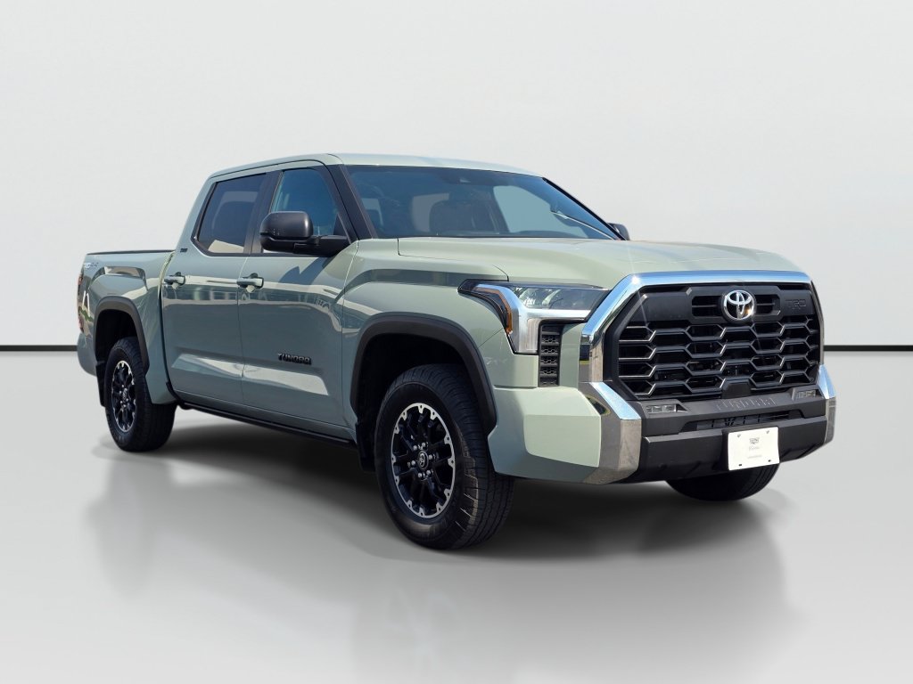 Used 2025 Toyota Tundra SR5 w/ TRD Off-Road Package AWD/4WD image 8