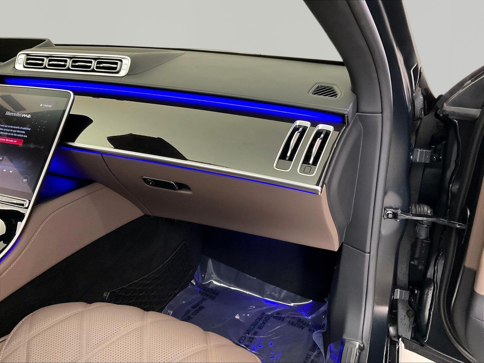 Certified 2024 Mercedes-Benz Maybach S 680 4MATIC image 26
