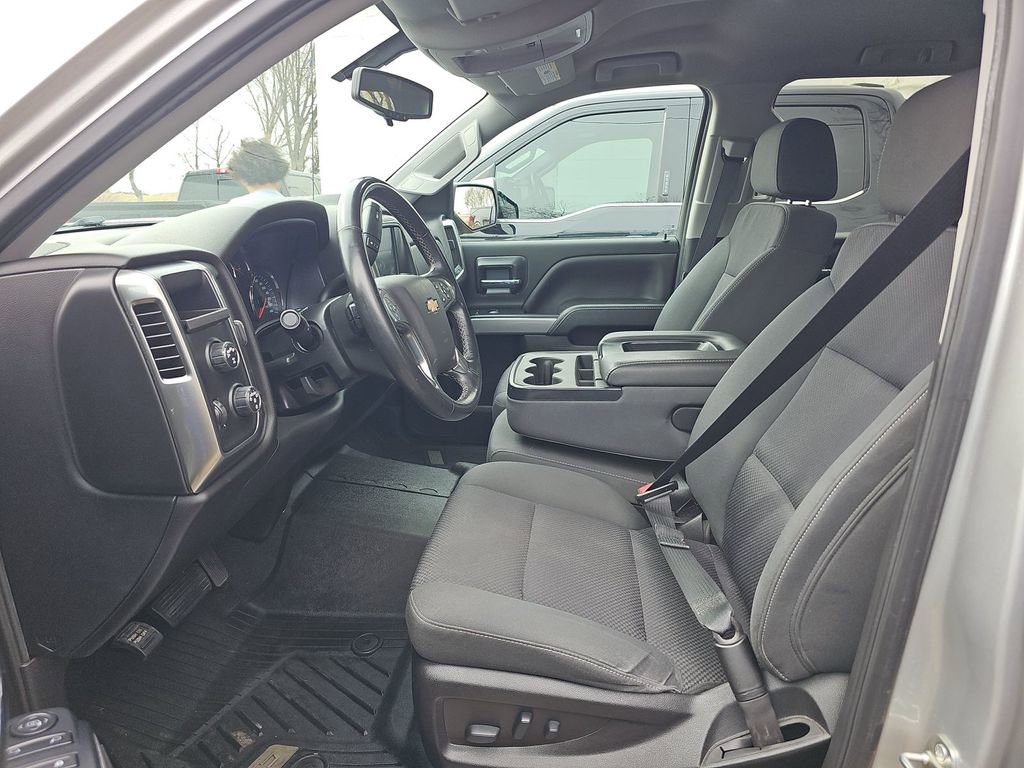 Used 2018 Chevrolet Silverado 1500 LT w/ Texas Edition image 12