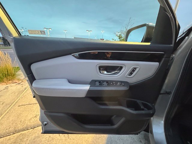 Used 2025 Honda Pilot Touring image 22