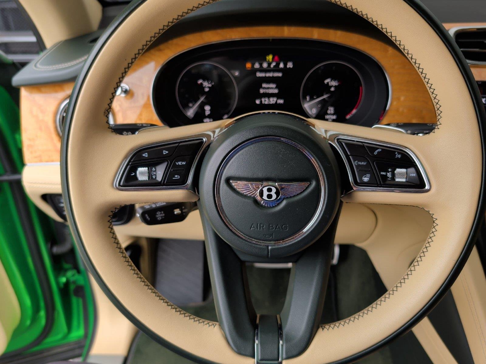 Used 2021 Bentley Bentayga Speed AWD/4WD image 9