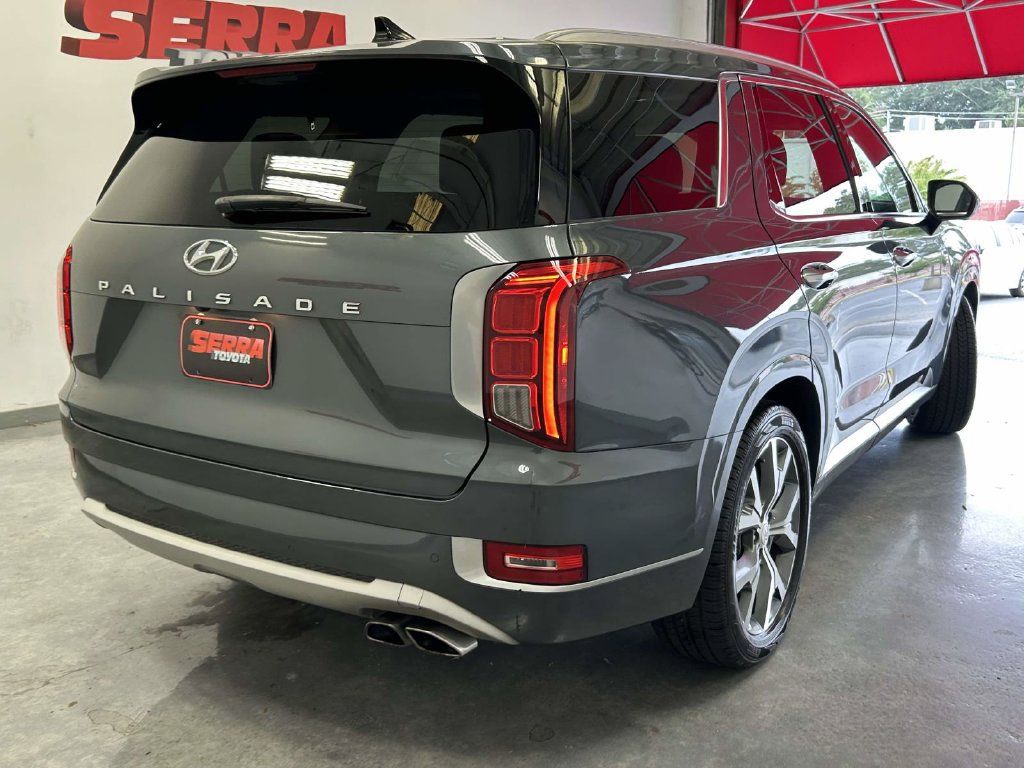 Used 2021 Hyundai Palisade Limited FWD image 3