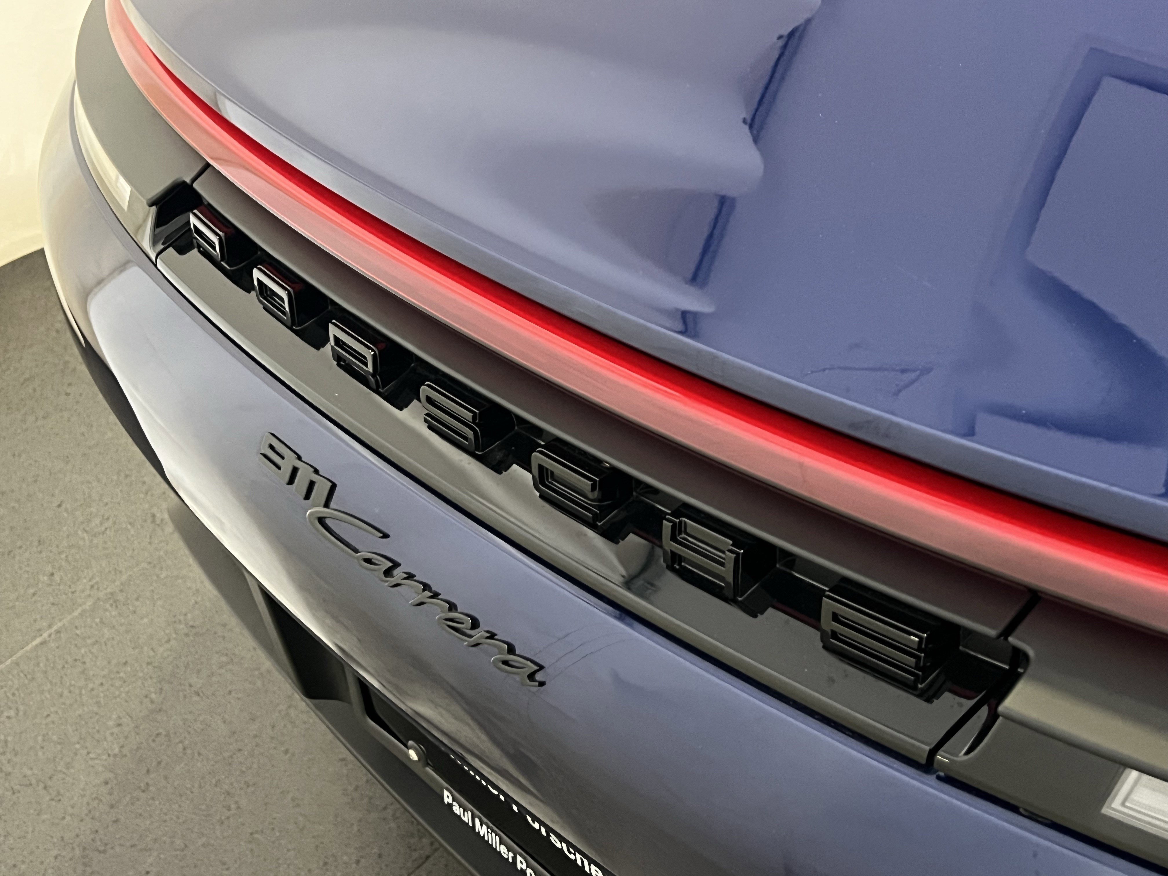 Certified 2025 Porsche 911 Carrera image 23