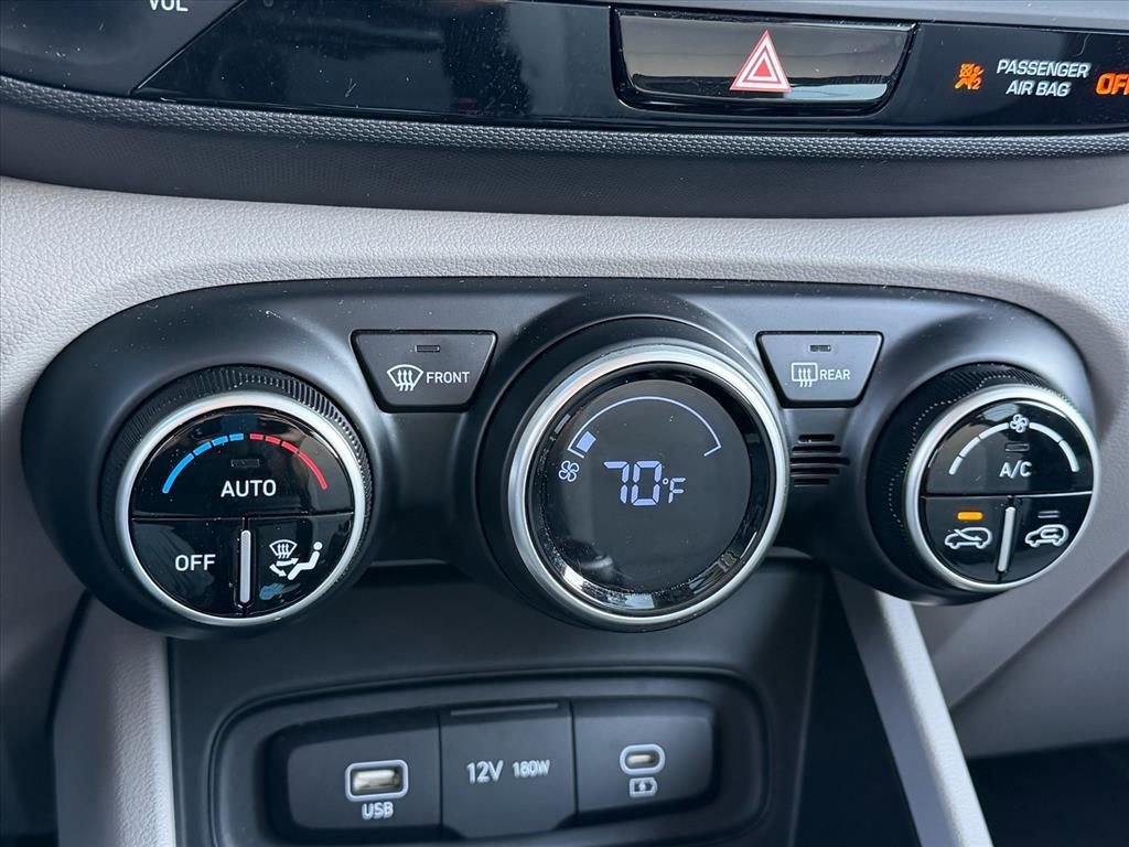 Certified 2023 Hyundai Venue SEL w/ Cargo Package image 21