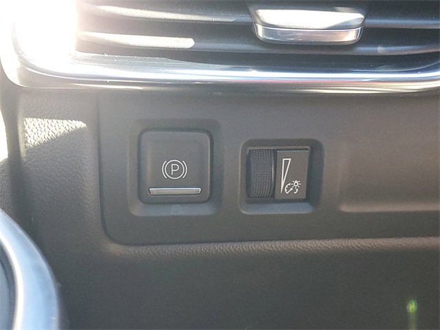 Used 2020 Cadillac XT4 Sport w/ Cold Weather Package image 21