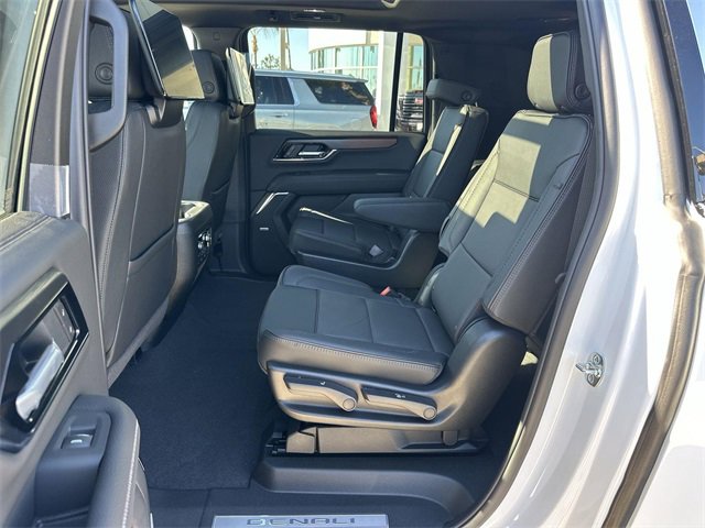 New 2026 GMC Yukon XL Denali w/ Denali Reserve Package image 26