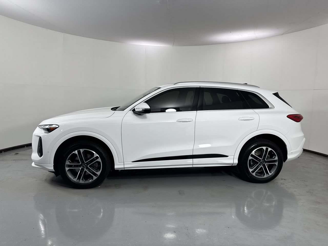 Used 2025 Audi Q5 Premium Plus w/ Premium Plus AWD/4WD video 2