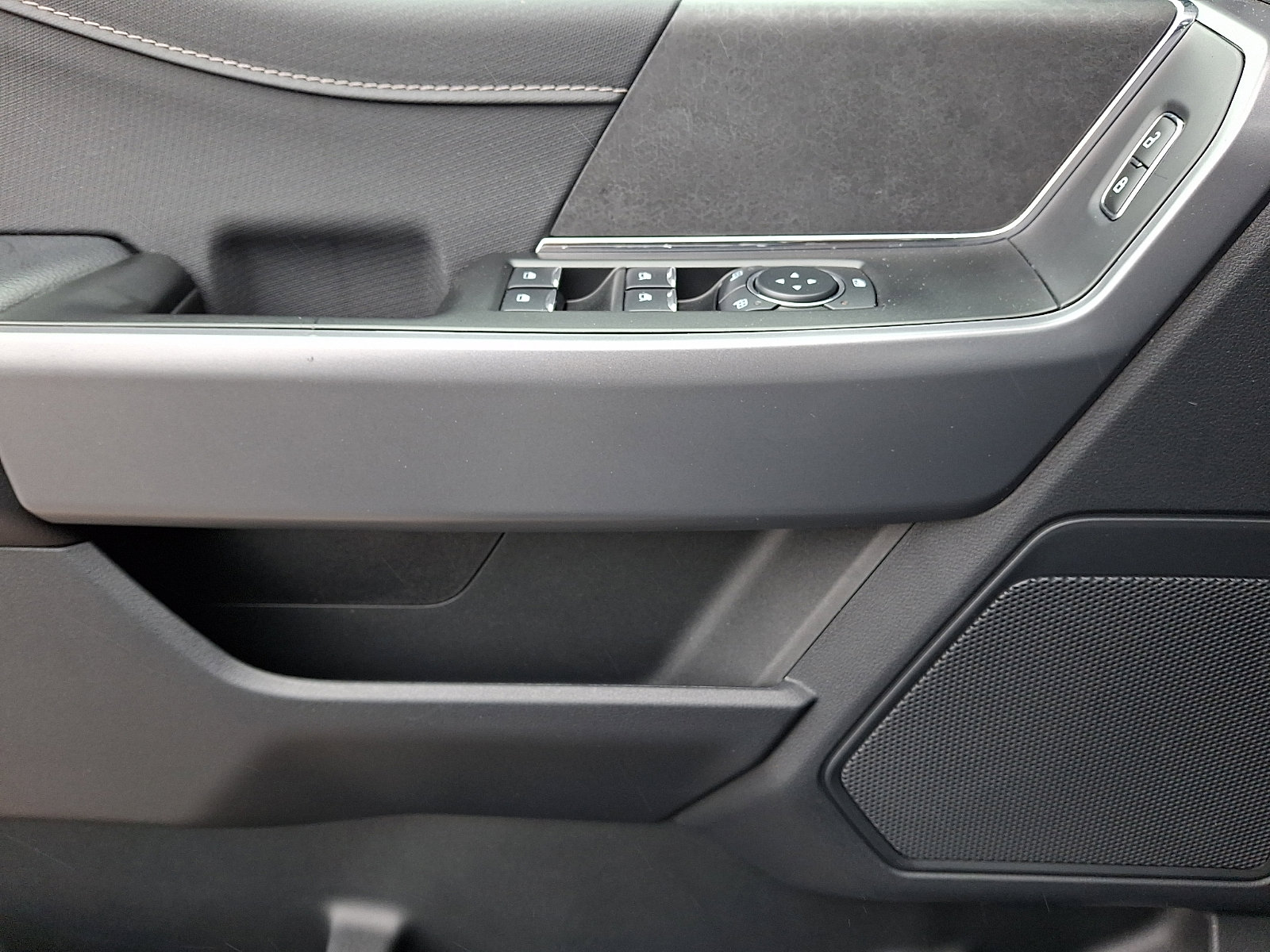 Used 2025 Ford F150 XLT w/ Equipment Group 302A MID image 20