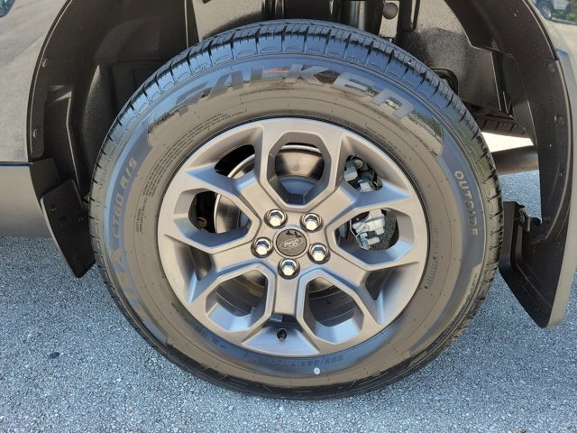 Certified 2022 Ford Maverick XLT w/ Equipment Group 300A Standard AWD/4WD image 6