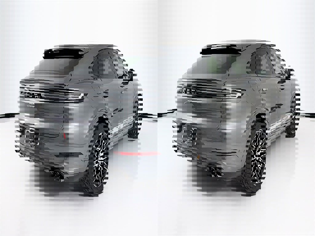 New 2026 Porsche Cayenne Coupe image 9