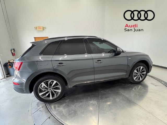 Used 2024 Audi Q5 2.0T Premium w/ Summer of Audi Package AWD/4WD image 39