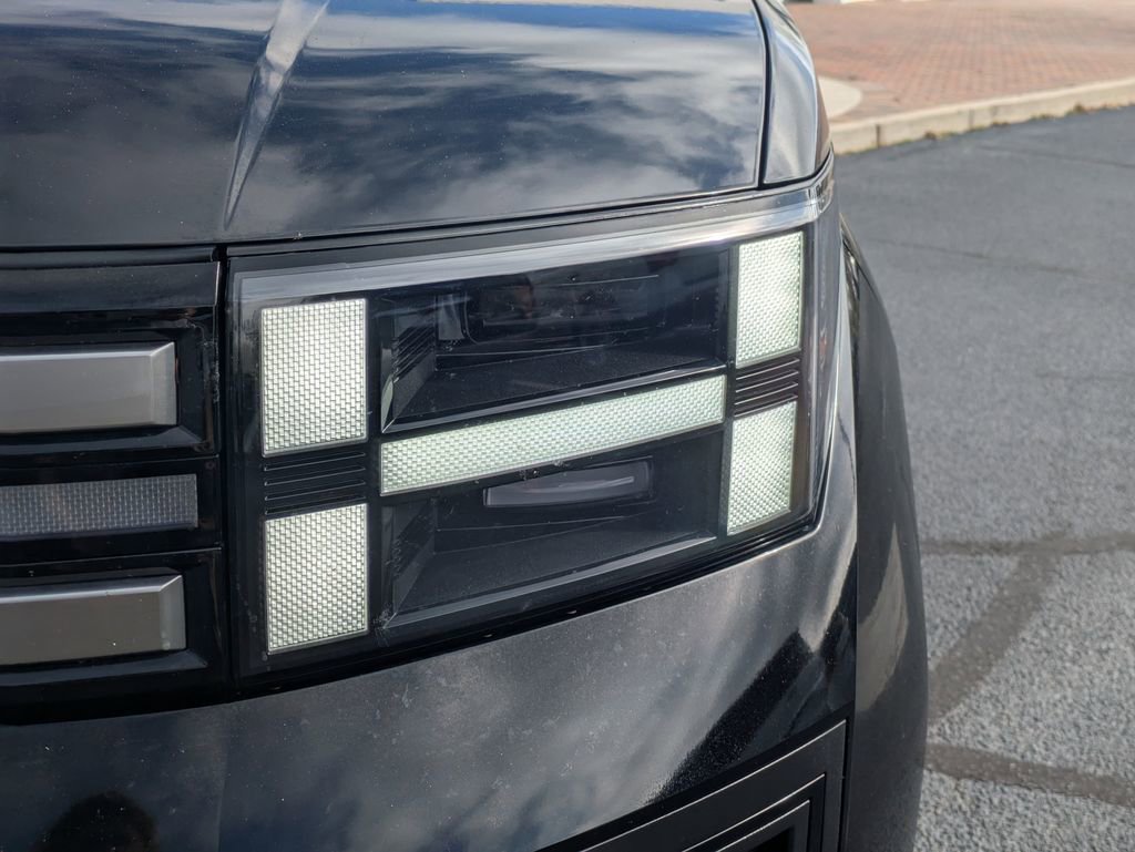 Used 2024 Hyundai Santa Fe SEL image 11