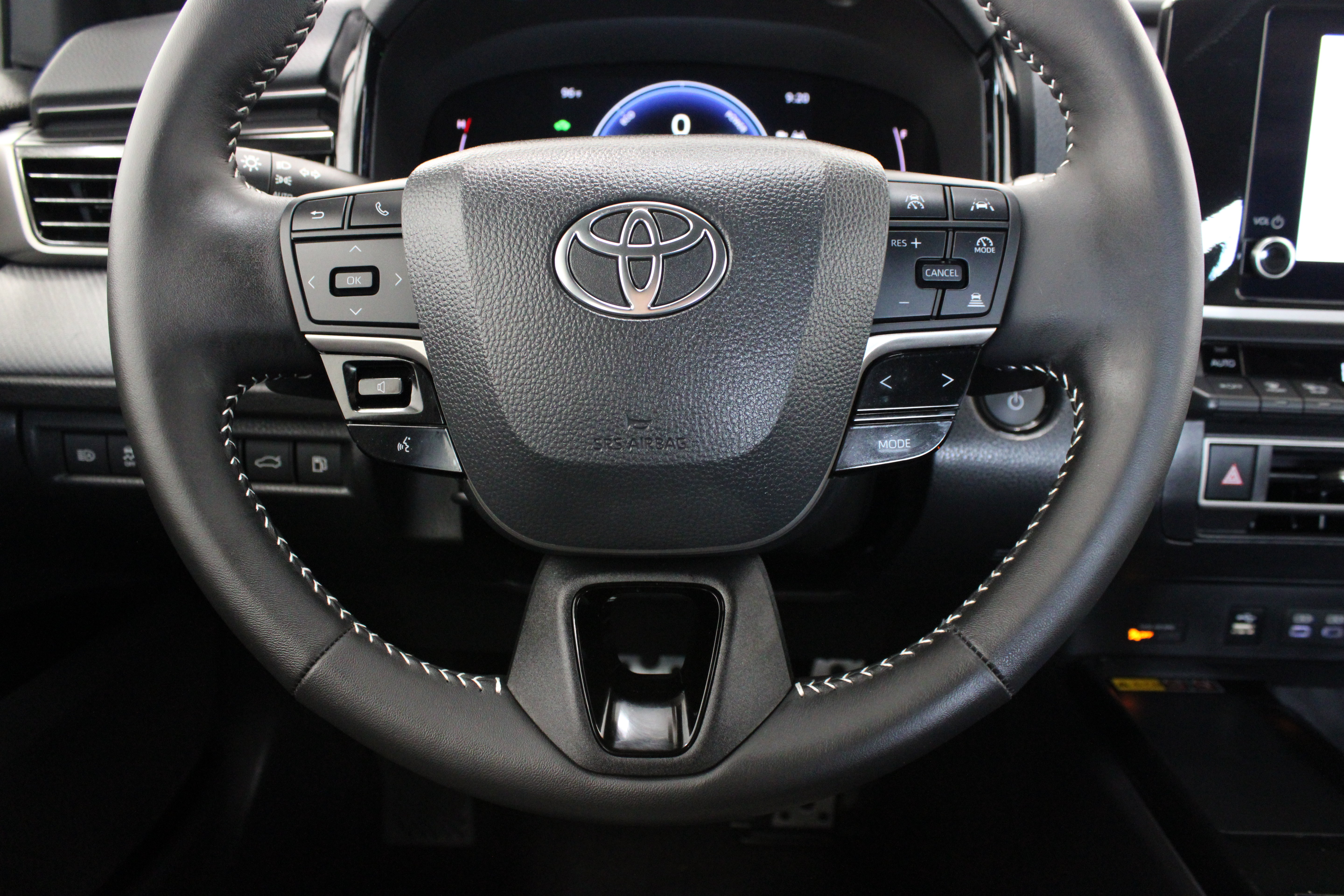 Used 2026 Toyota Camry SE FWD image 22