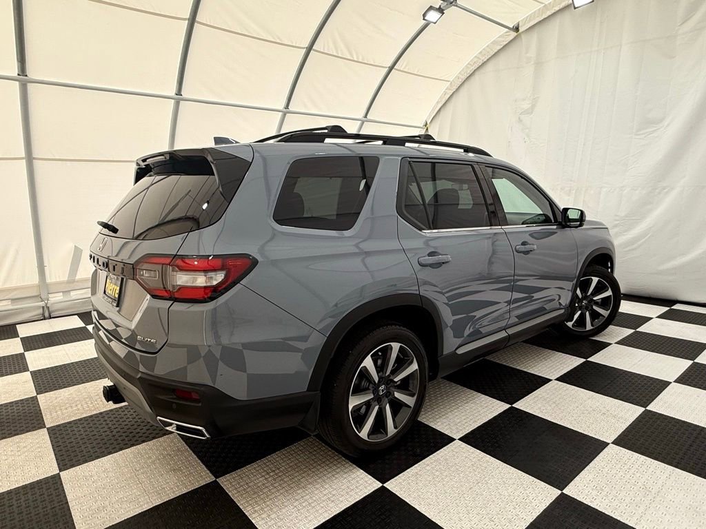 Used 2023 Honda Pilot Elite image 6