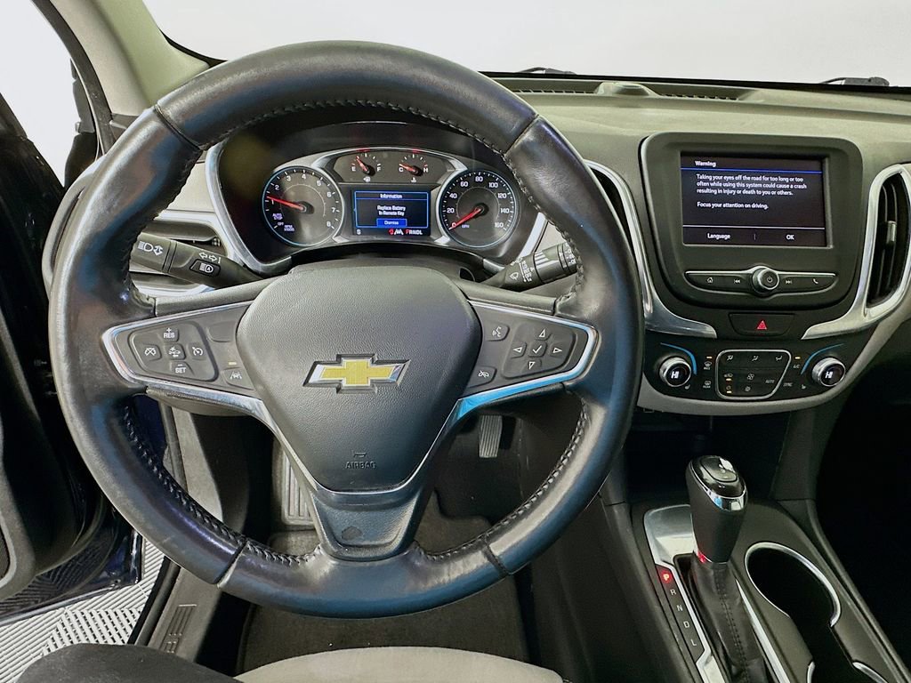 Used 2021 Chevrolet Equinox LT w/ Driver Convenience Package image 11