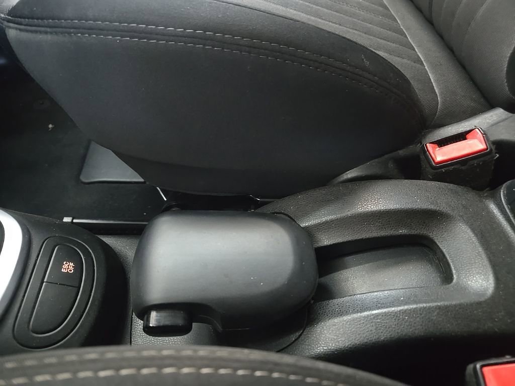 Used 2015 FIAT 500L Trekking image 26