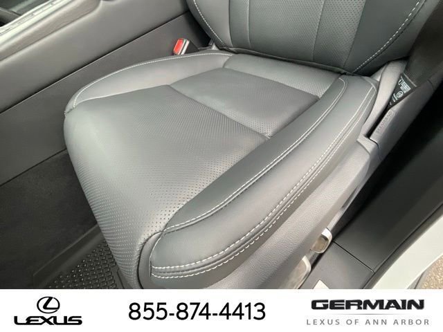 New 2026 Lexus LX 600 4WD w/ Premium Package image 21