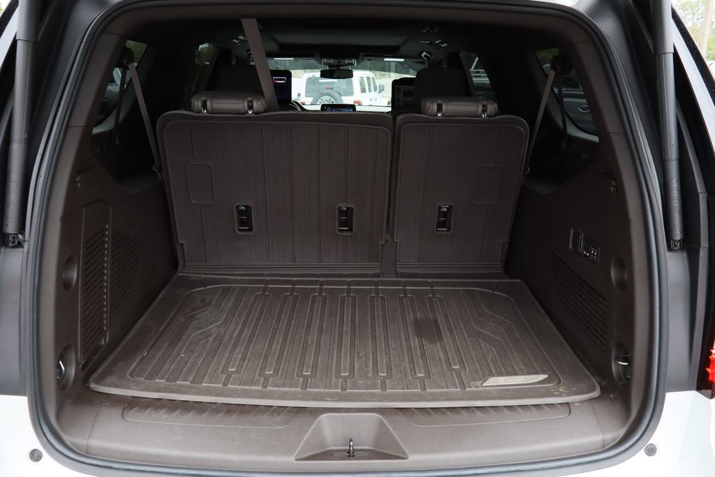 Certified 2024 GMC Yukon XL SLT w/ SLT Premium Package image 28