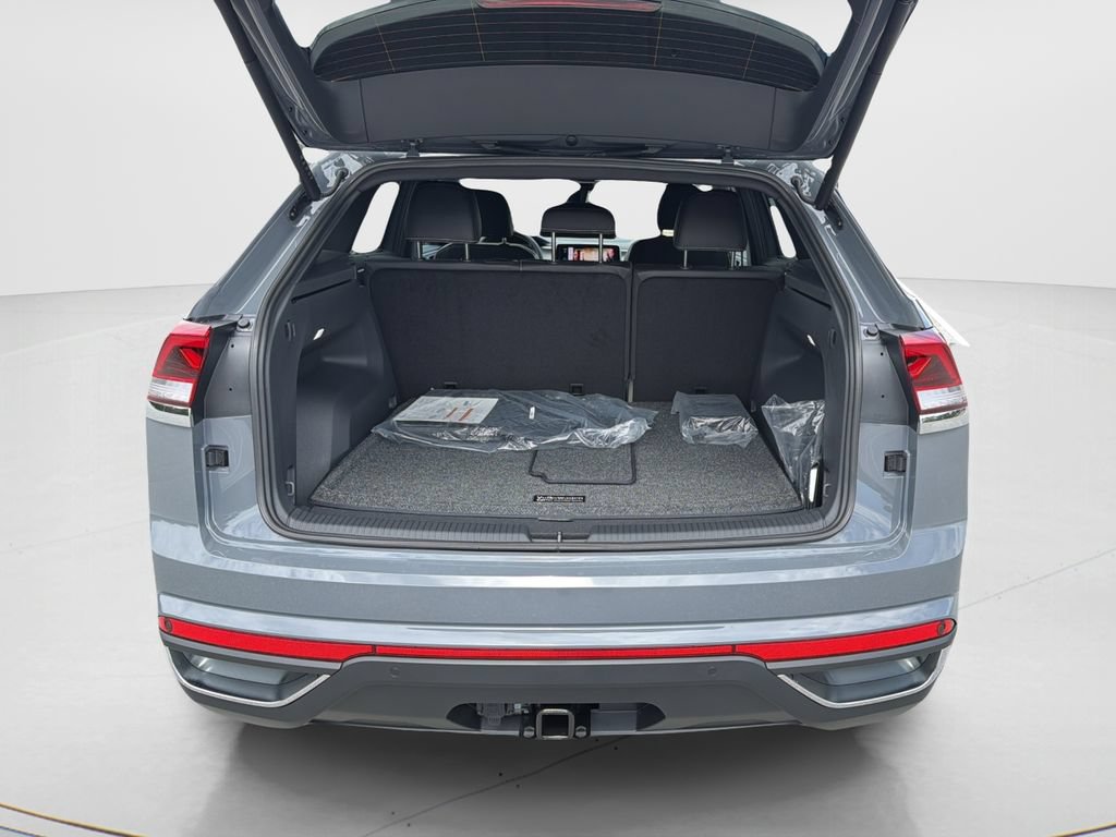 New 2026 Volkswagen Atlas Cross Sport SE FWD image 9