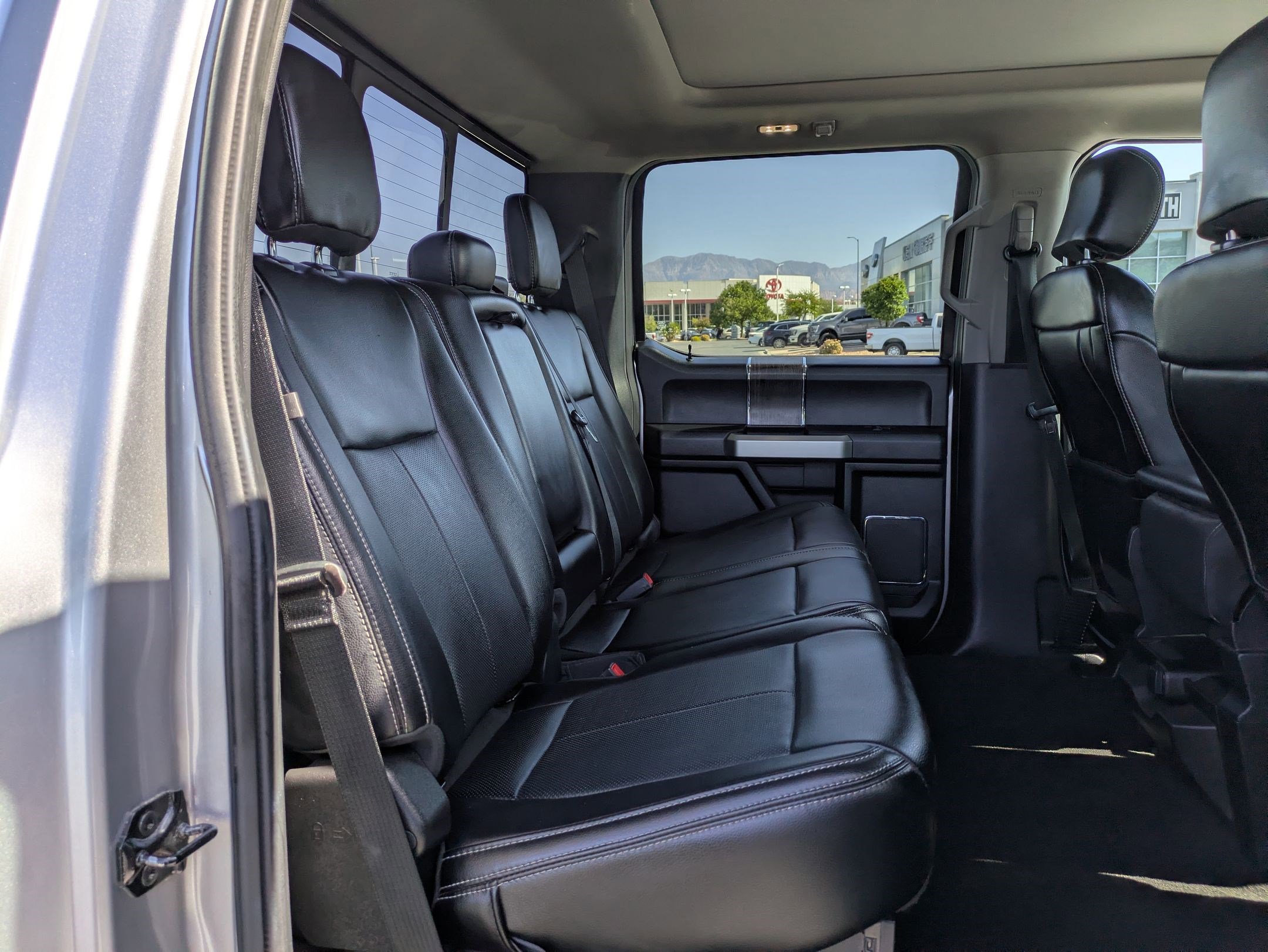 Used 2020 Ford F350 Lariat w/ Lariat Ultimate Package image 30