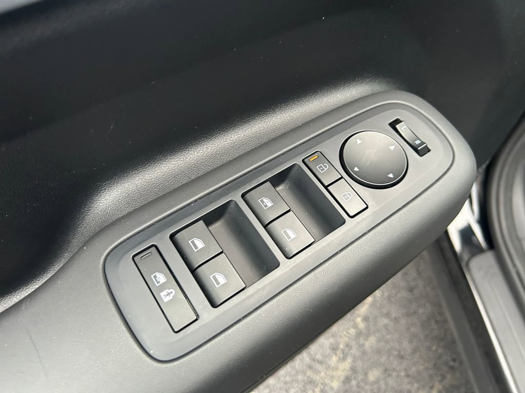 Used 2024 Hyundai Santa Fe SE image 23