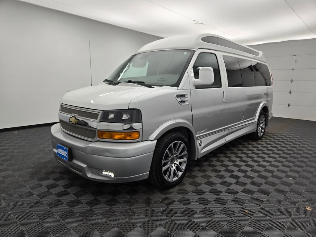 Used 2021 Chevrolet Express 2500 w/ Enhanced Convenience Package image 11