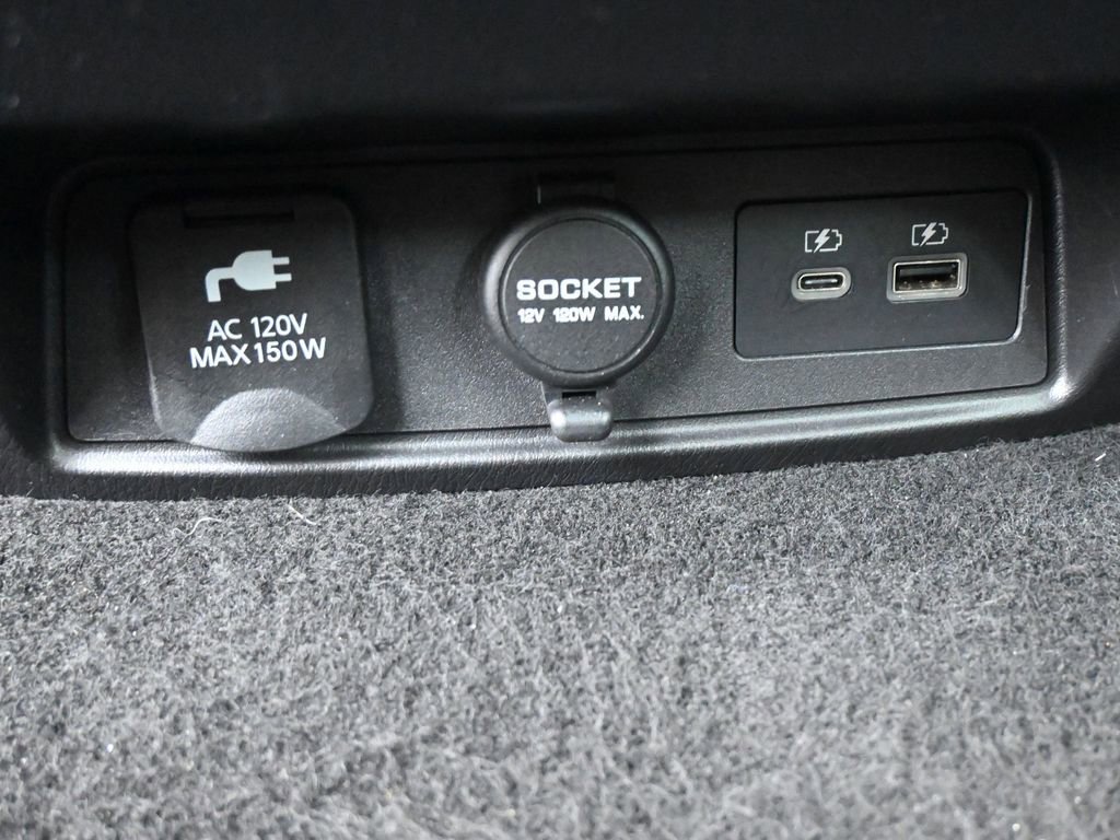 Used 2023 Nissan Armada Platinum w/ Captain's Chairs Package image 22