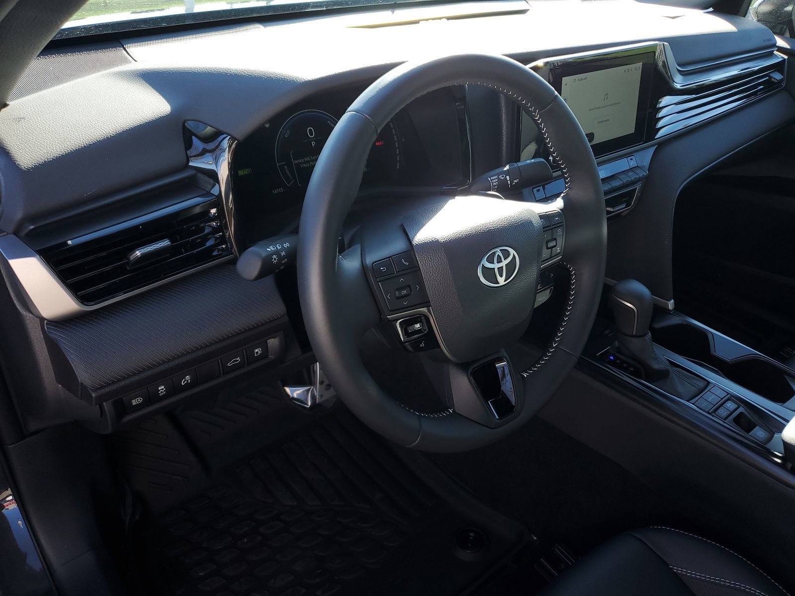 Certified 2025 Toyota Camry SE image 19