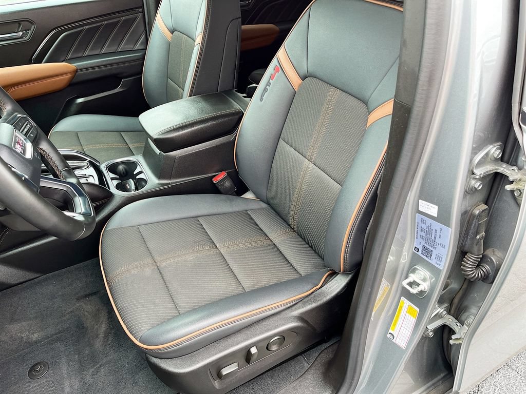 Used 2024 GMC Canyon AT4 w/ Canyon Safety Plus Package AWD/4WD image 20