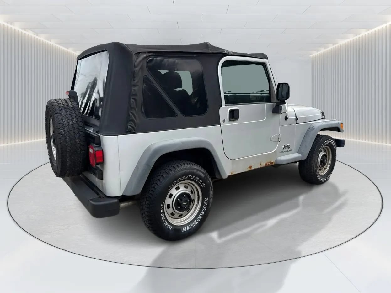 Used 2005 Jeep Wrangler SE AWD/4WD image 4