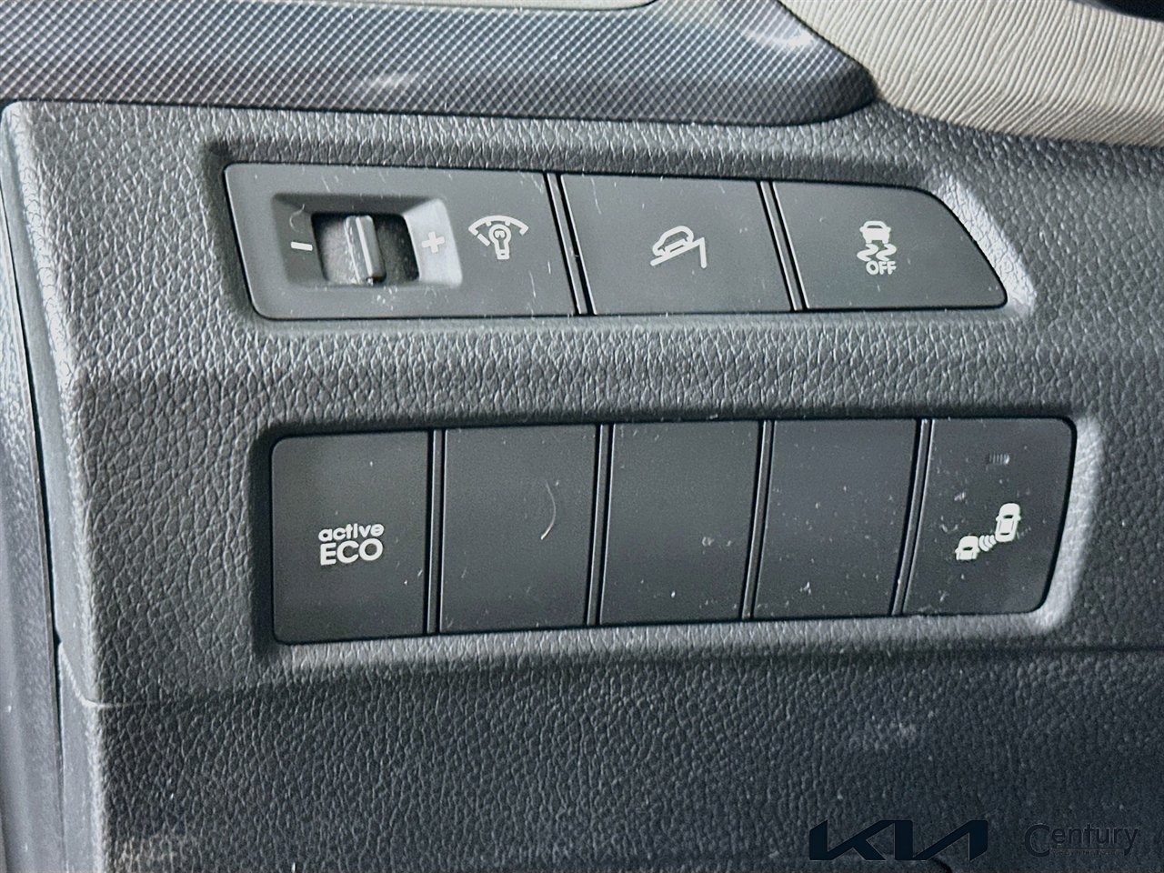 Used 2016 Hyundai Santa Fe Sport w/ Option Group 03 image 10