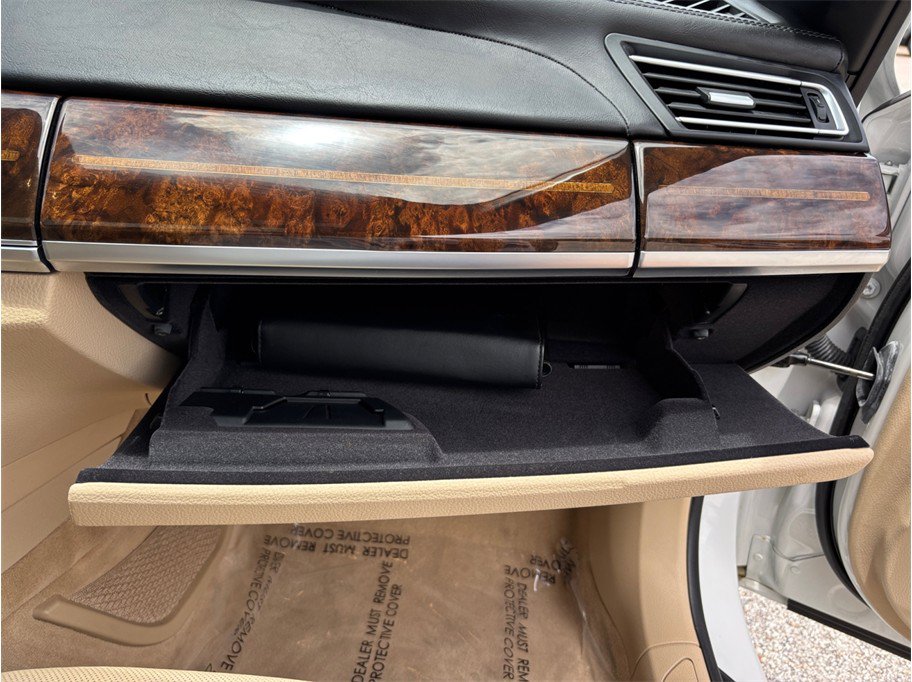 Used 2015 BMW 750Li RWD image 49