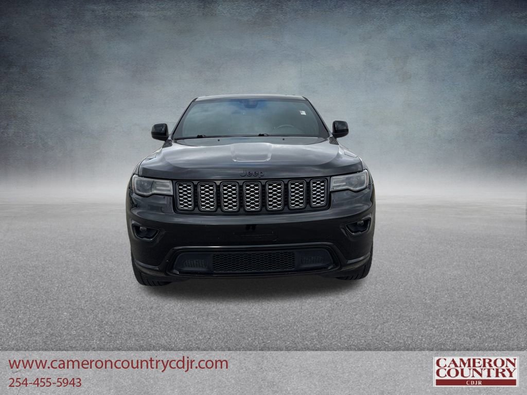 Used 2020 Jeep Grand Cherokee Altitude image 2