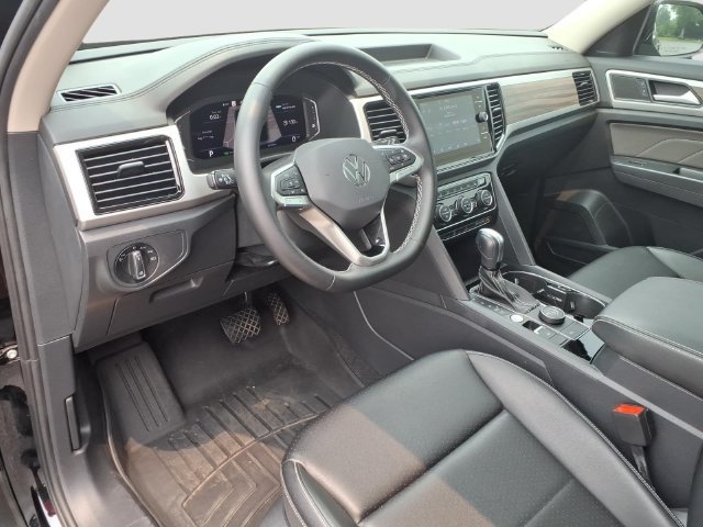 Used 2023 Volkswagen Atlas SEL AWD/4WD image 26