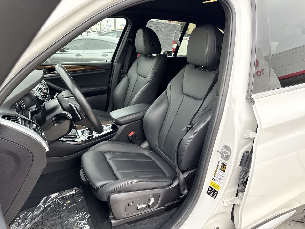 Used 2019 BMW X3 xDrive30i w/ Driving Assistance Package AWD/4WD image 11