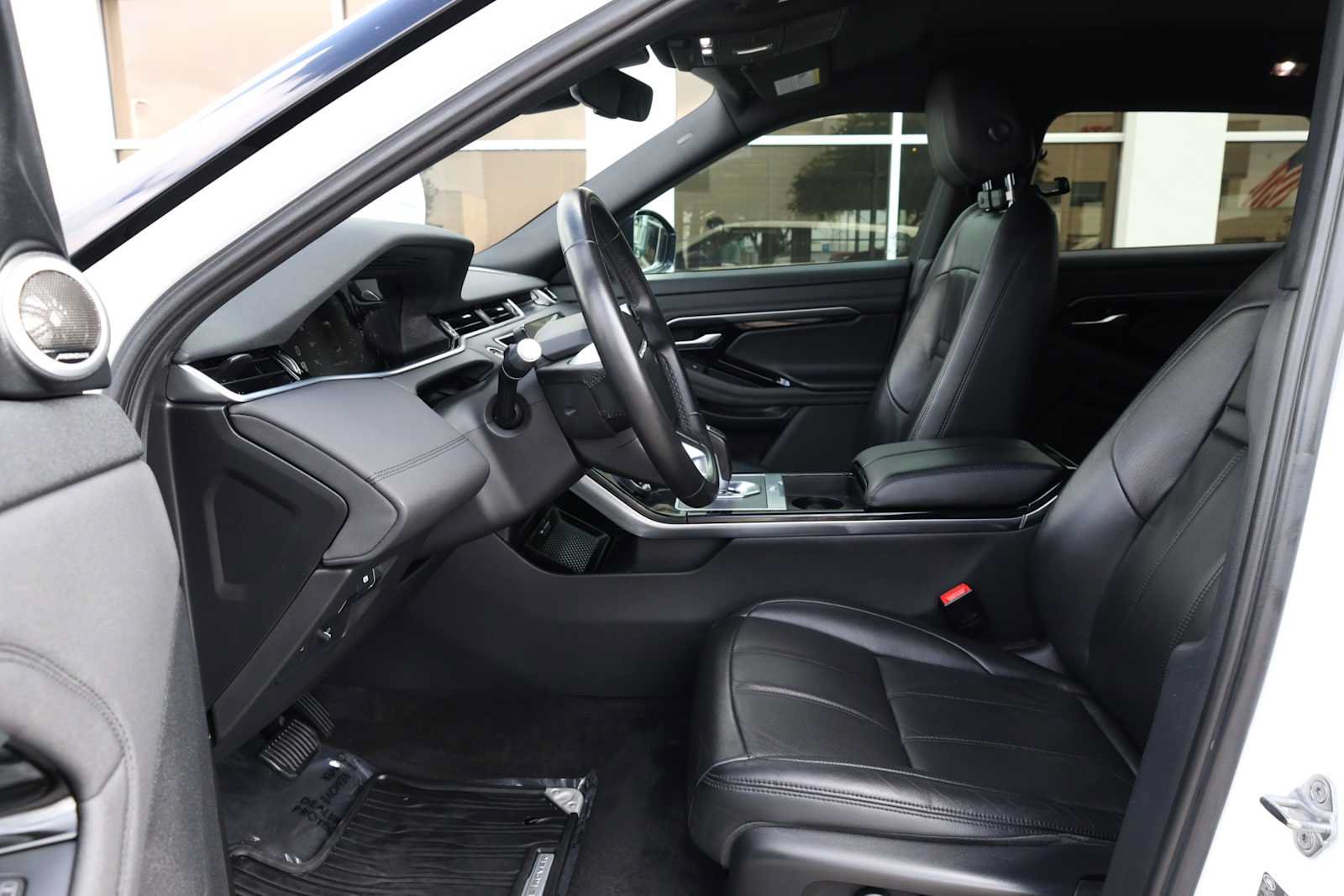 Used 2020 Land Rover Range Rover Evoque SE AWD/4WD image 3