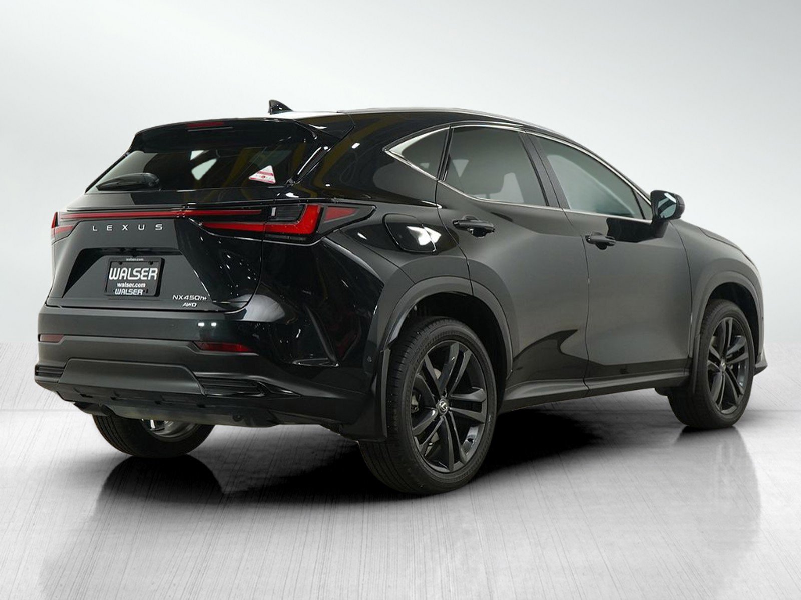 Used 2025 Lexus NX 450h+ AWD w/ Luxury Package image 5