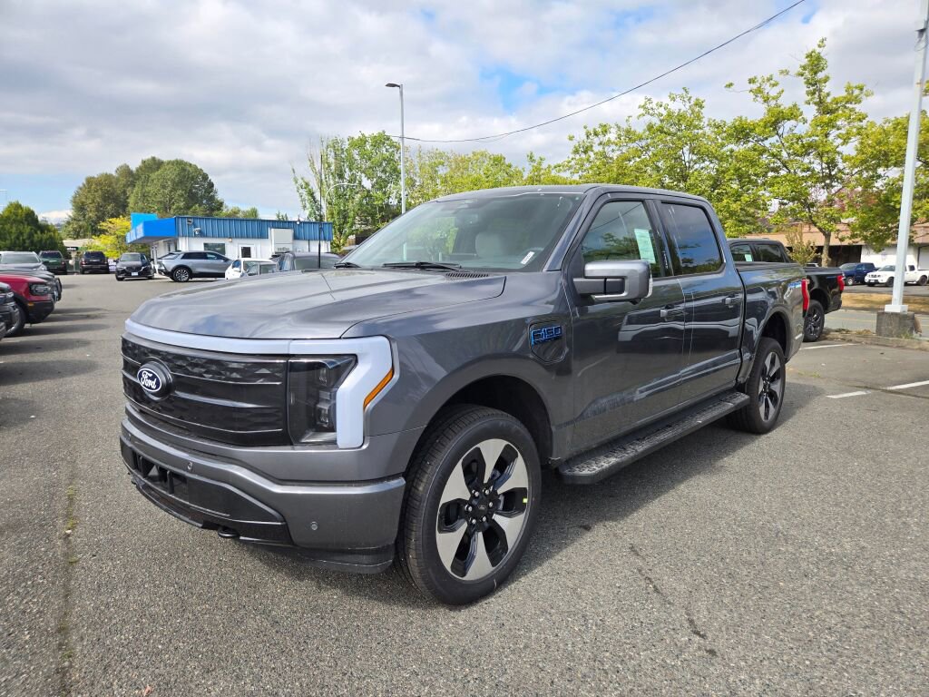 New 2025 Ford F150 Lightning Platinum