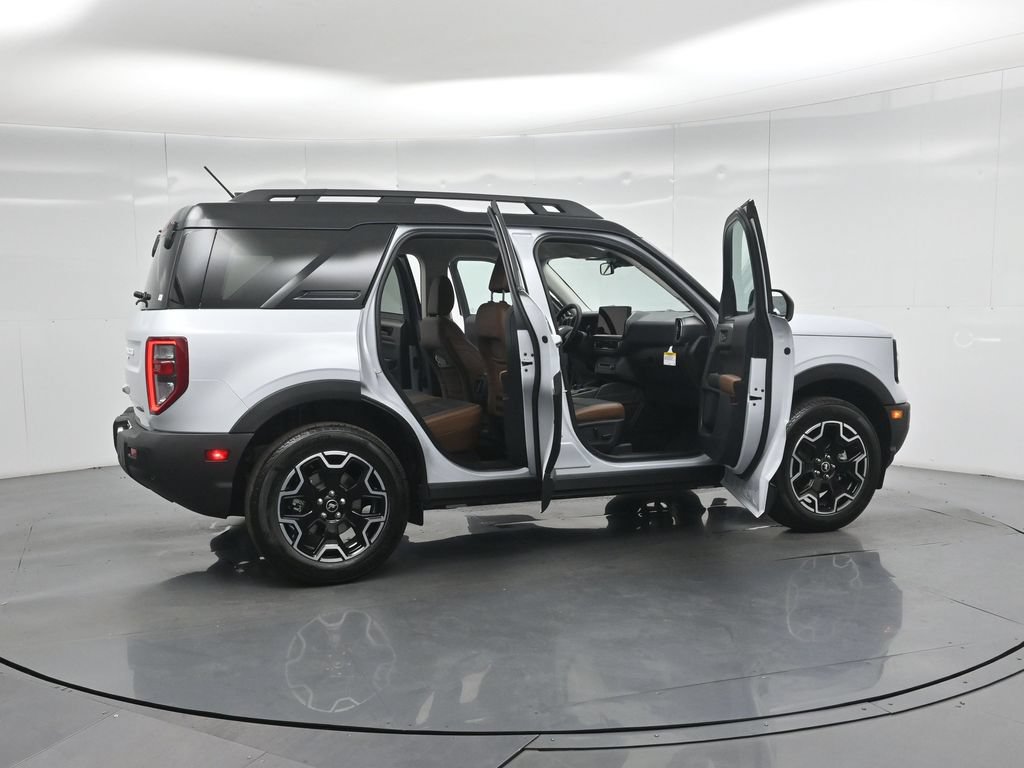 New 2026 Ford Bronco Sport Outer Banks AWD/4WD image 3