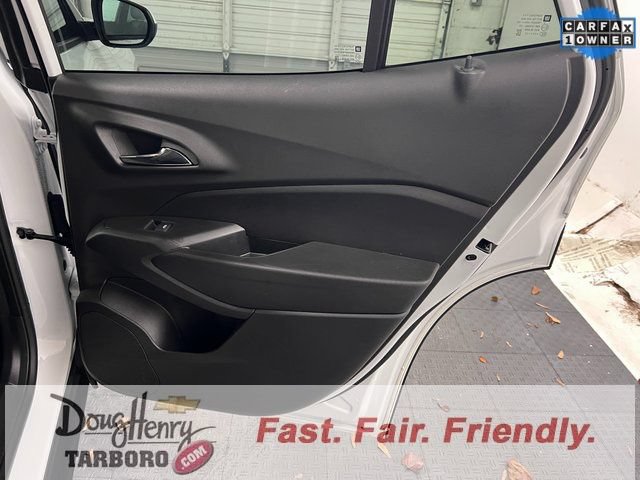 Used 2025 Chevrolet Trax LT FWD image 35