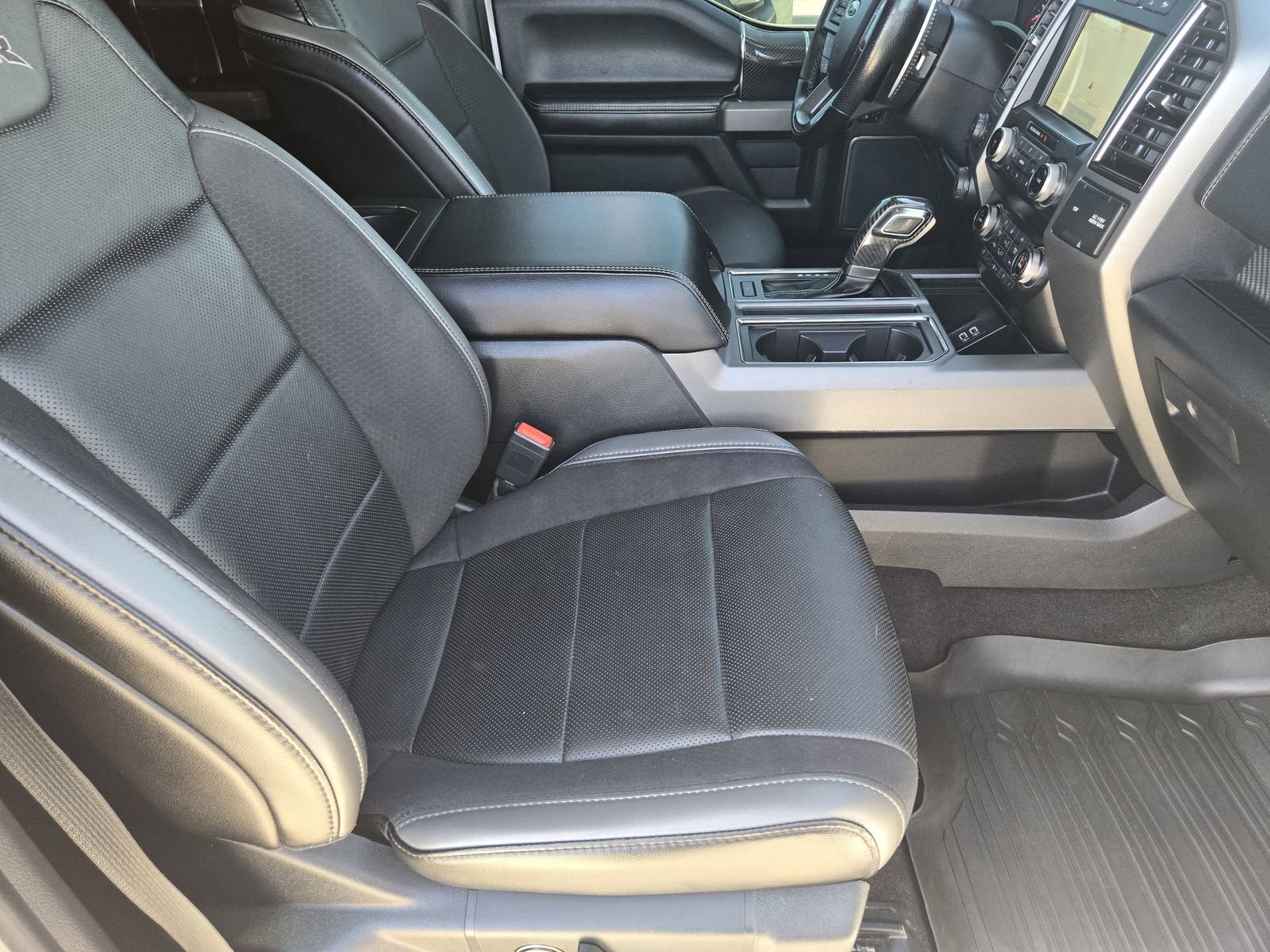 Used 2020 Ford F150 Raptor w/ Equipment Group 802A Luxury image 15