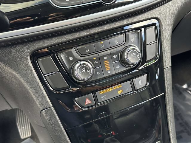Used 2019 Buick Encore Essence AWD/4WD image 6