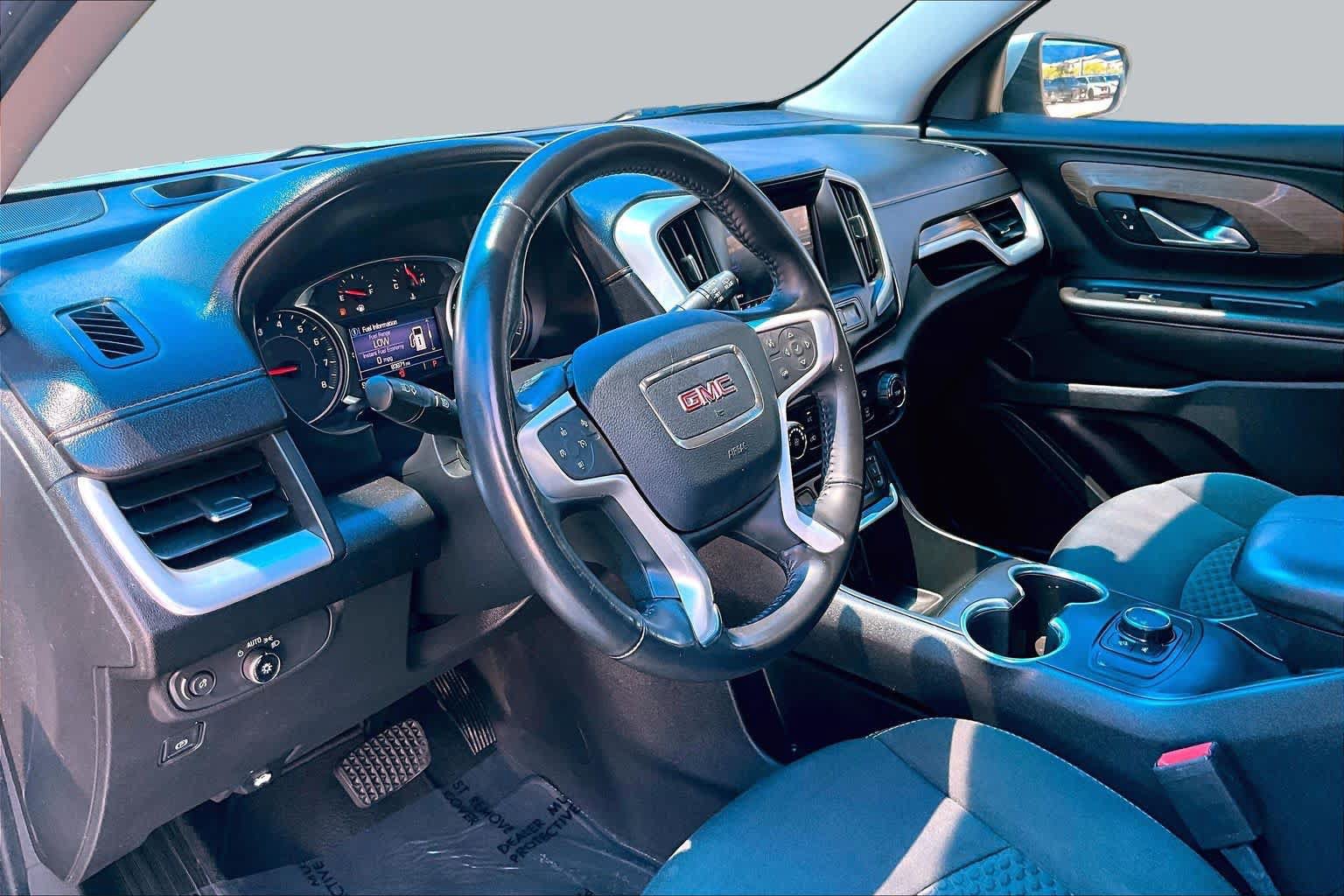 Used 2020 GMC Terrain SLE FWD image 17