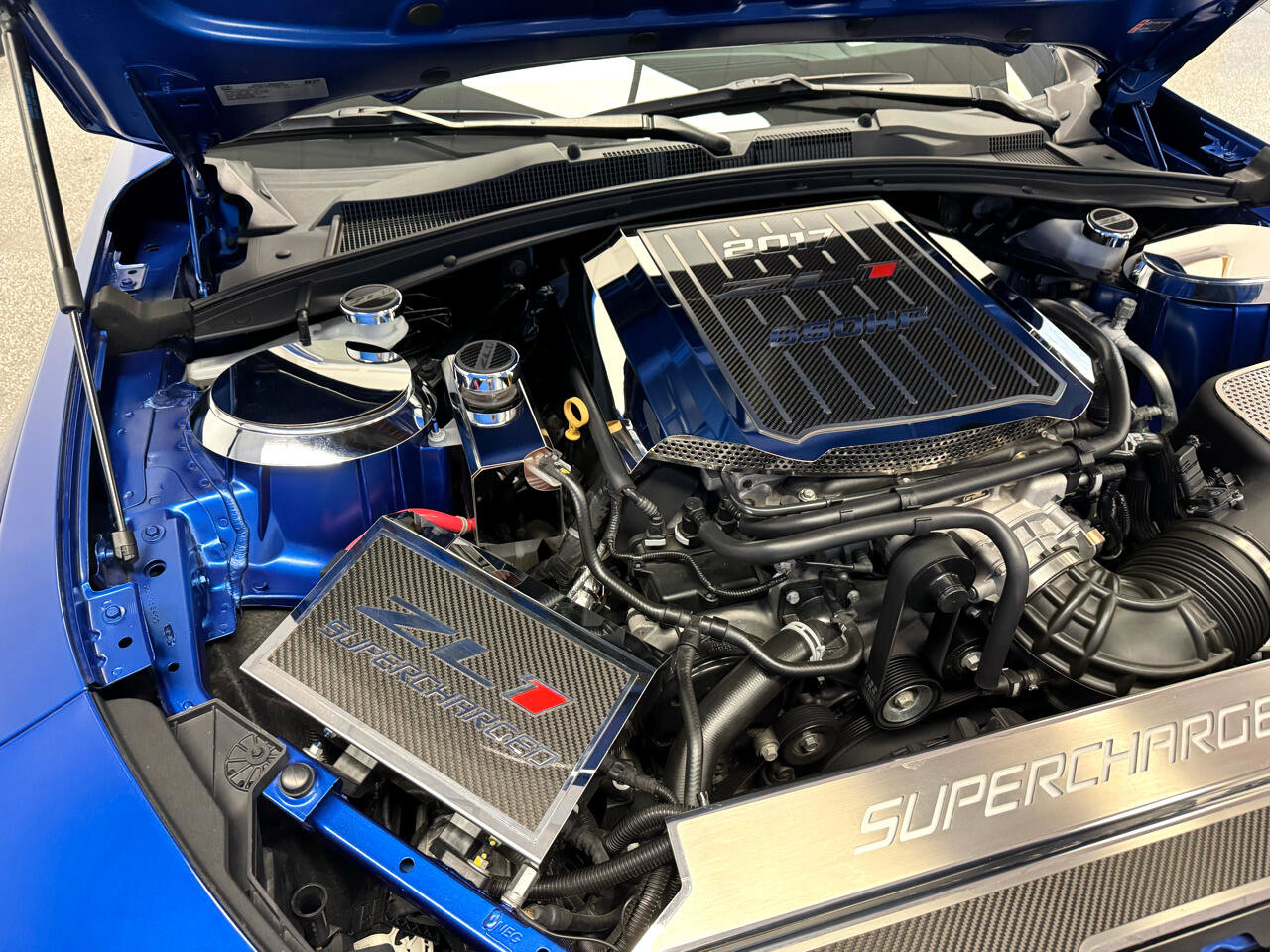 Used 2017 Chevrolet Camaro ZL1 image 28