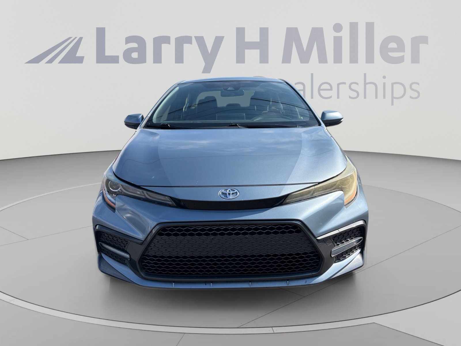 Used 2020 Toyota Corolla SE w/ Carpet Mat Package (TMS) FWD image 8