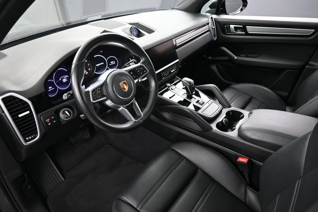 Certified 2022 Porsche Cayenne Platinum Edition AWD/4WD image 4